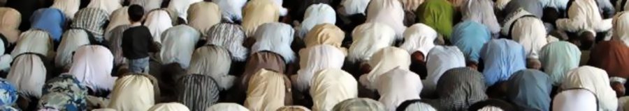 Muslime beim Gebet in der Moschee - Camide namaz kılan Müslümanların